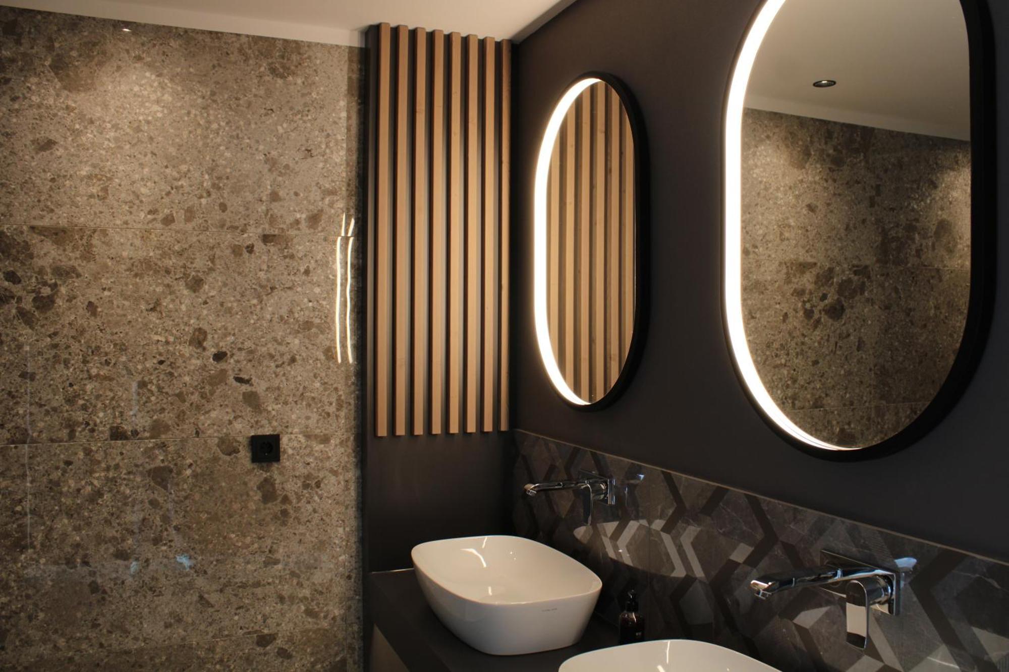 Seehof Hotel Monguelfo-Tesido / Welsberg-Taisten